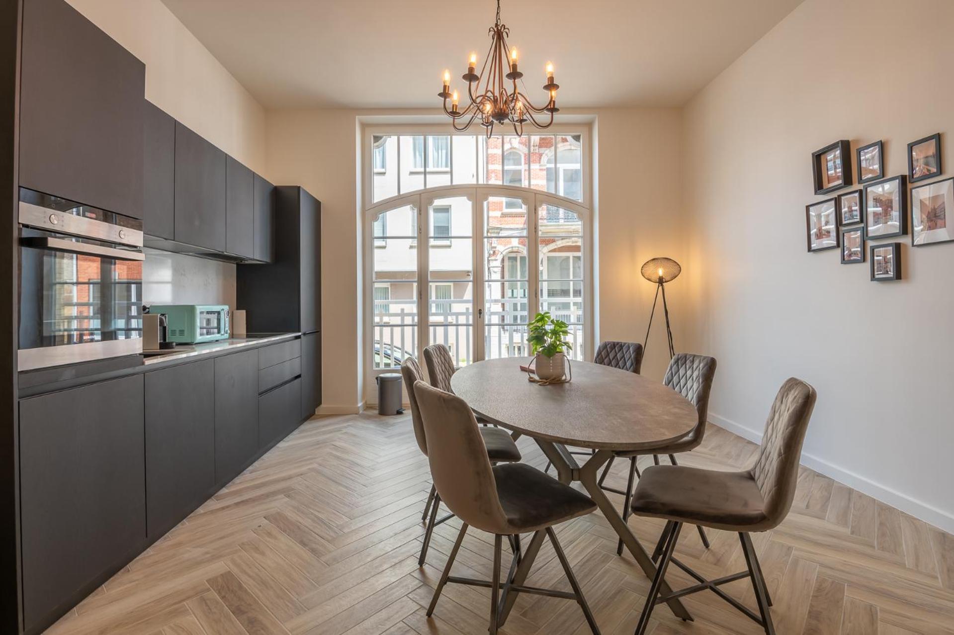 Beautiful Renovated Apartment In An Authentic Building Oostende Eksteriør bilde
