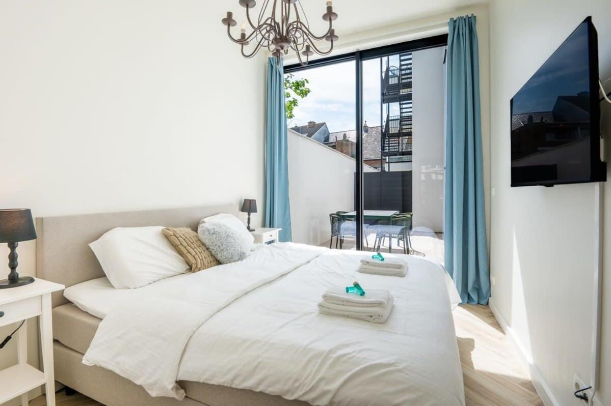 Beautiful Renovated Apartment In An Authentic Building Oostende Eksteriør bilde